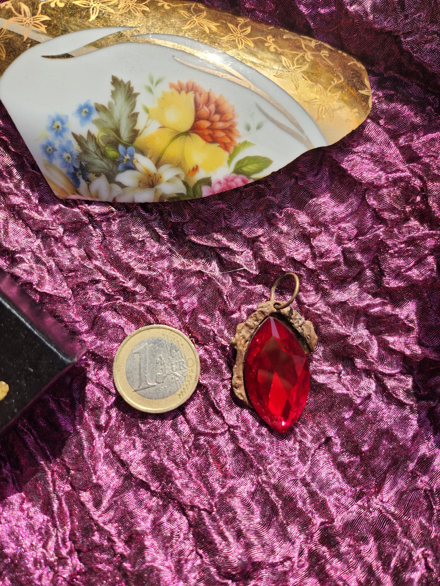 Mystic Marquise Pendant – Red Crystal Bronze Necklace – Passion Jewelry Gift