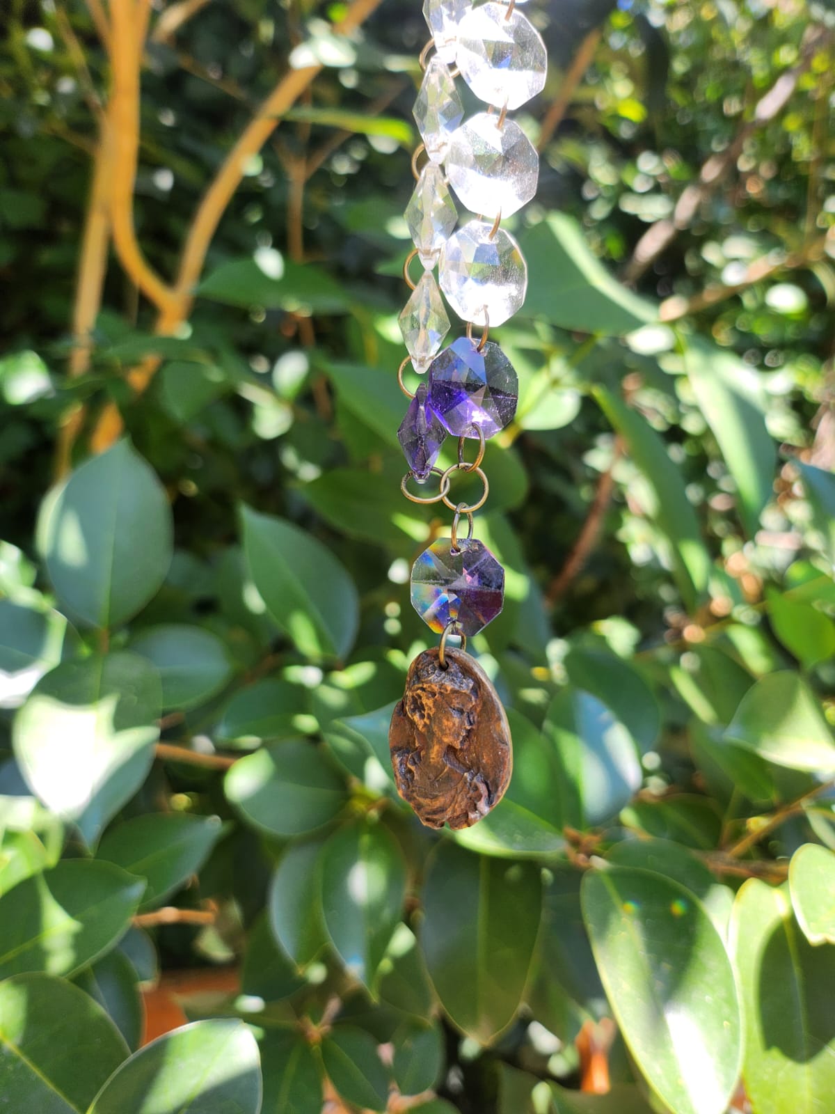 Talismã Celestial – Colar de Bronze Feito à Mão