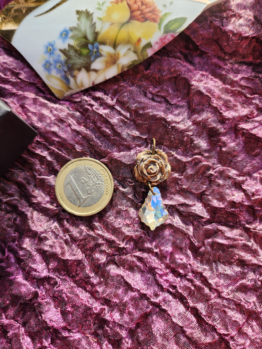 Handmade Bronze Rose Necklace with White Crystal – Elegant Vintage Wedding Jewelry