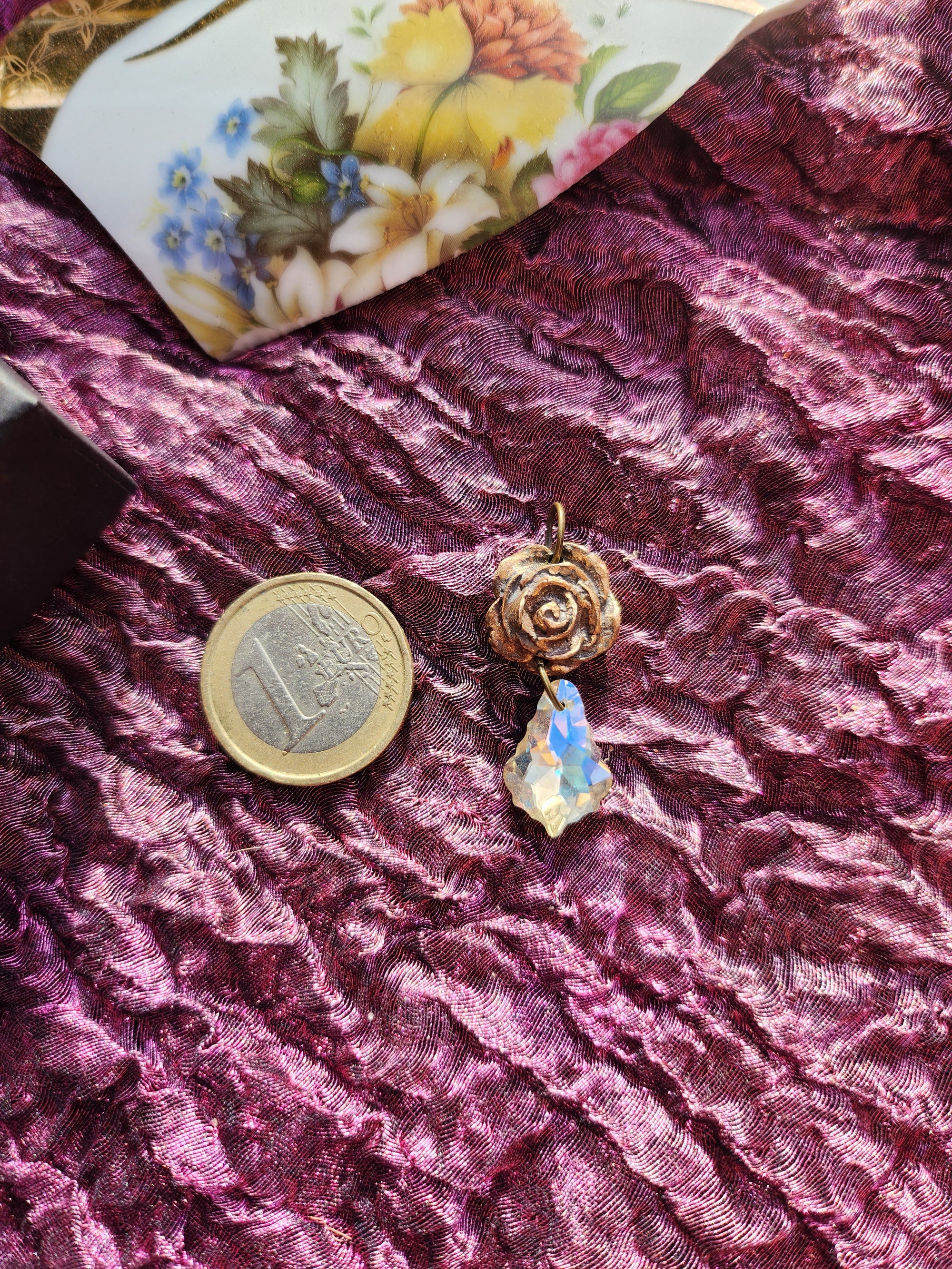 Handmade Bronze Rose Necklace with White Crystal – Elegant Vintage Wedding Jewelry