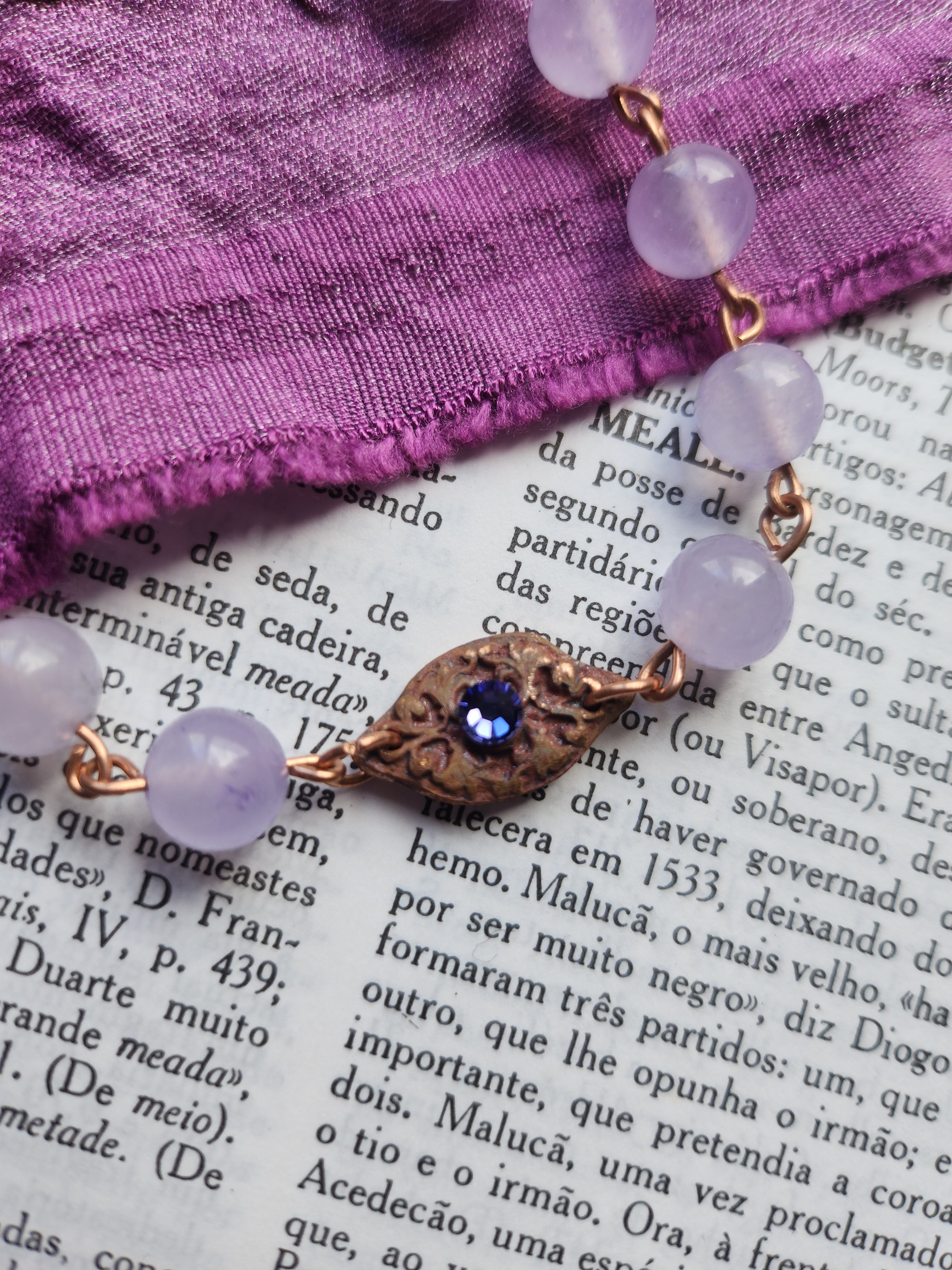 Colección Resonancia Arcana - Pulsera de Amatista y Cobre