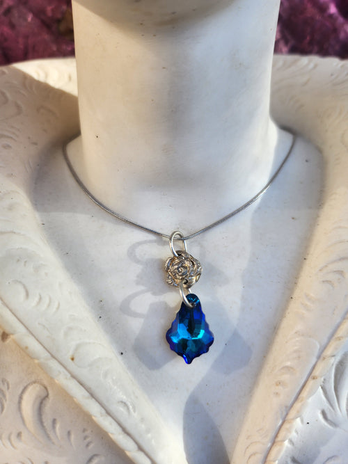 Deep Blue Crystal &amp; Silver Flower Necklace – Handmade 999 Silver Pendant – Romantic Fairycore Jewelry – One of a Kind Gift