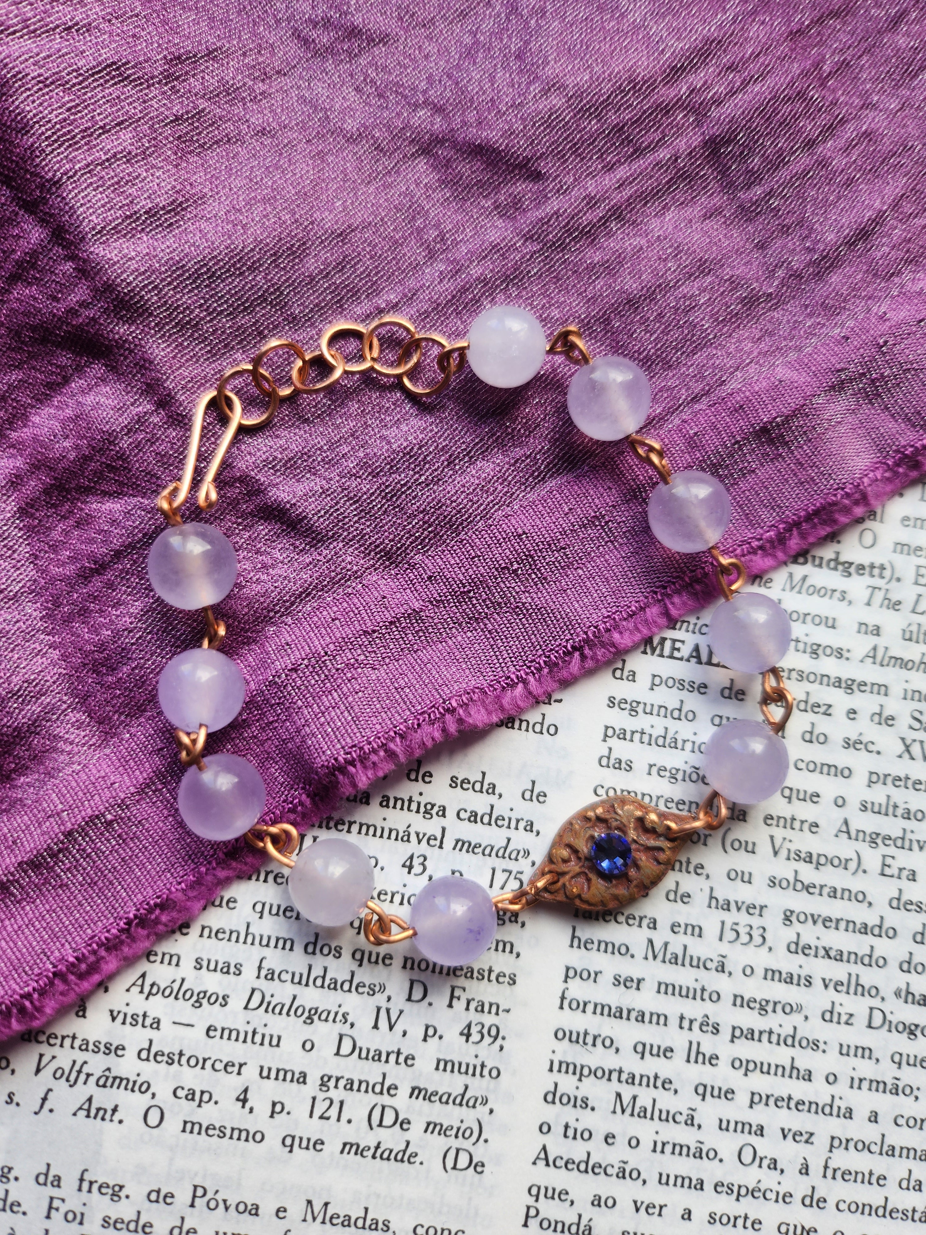 Colección Resonancia Arcana - Pulsera de Amatista y Cobre